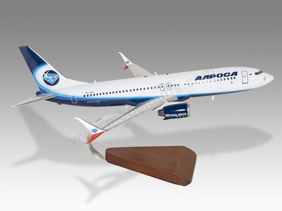 Алроса авиакомпания. Боинг 737-800 АЛРОСА. Boeing Alrosa 737-800 АЛРОСА. Боинг 737-800 модель. Боинг 737 800 АЛРОСА модель.