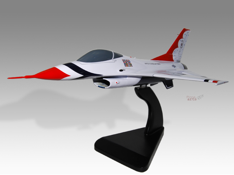 General Dynamics F16 Fighting Falcon USAF Thunderbirds Model