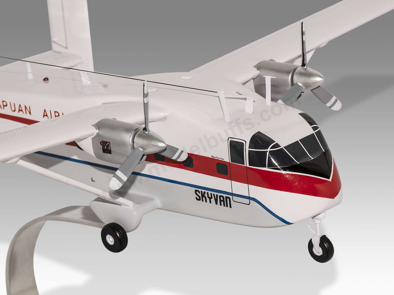 short-sc-7-skyvan-papuan-airlines-model-modelbuffs-custom-made-mahogany