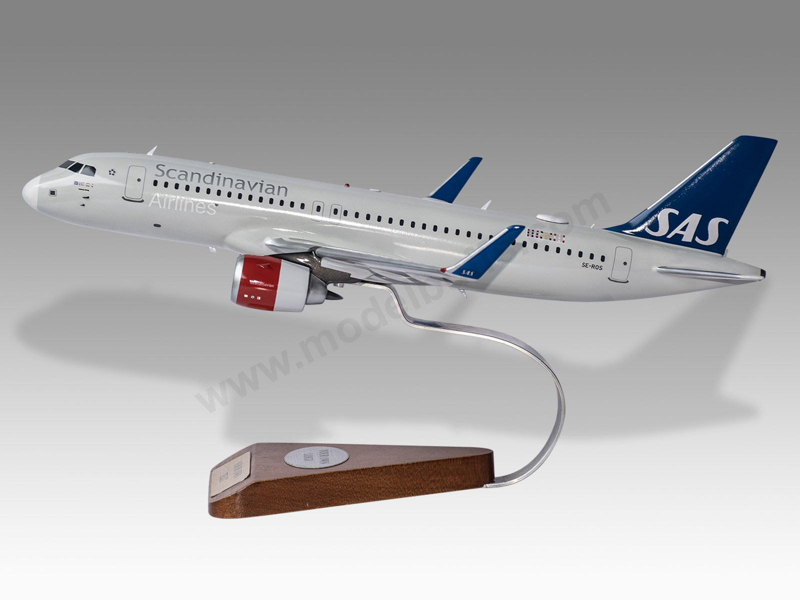 Image of a model of an Airbus 320 NEO SAS Scandinavian airplane